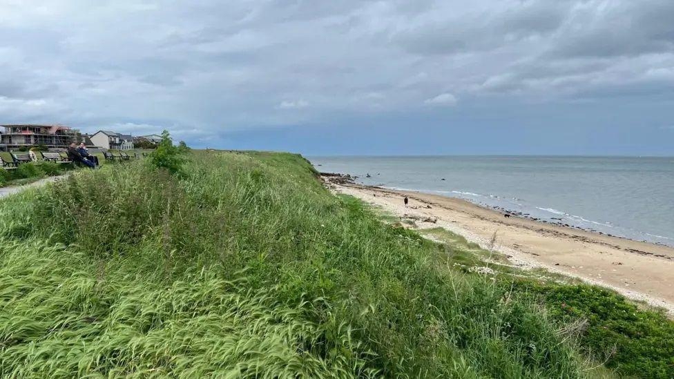 Estimated 945,000 tonnes of sewage pumped into sea