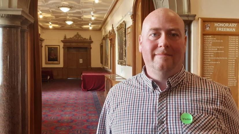 Decision over new bar deferred until summer