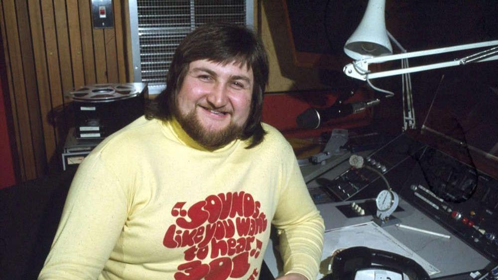 Tributes paid after death of 'local radio giant'