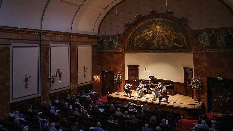 Wigmore Hall quits 'crippling' funding system