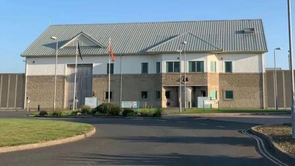 Inmate used garden work to smuggle drugs into prison