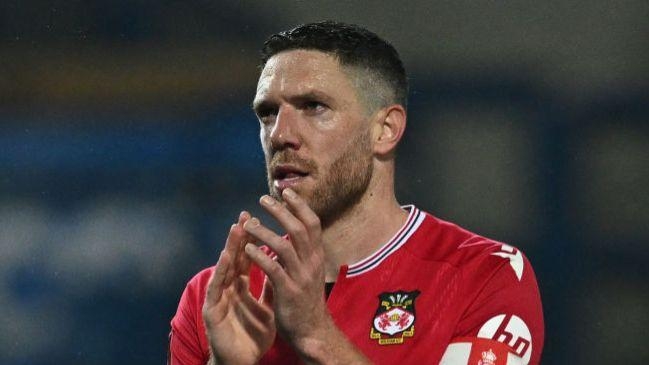 Ex-Wrexham and Newport defender Tozer retires