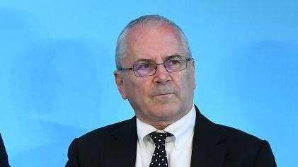 Rail minister admits using phone while driving vintage bus
