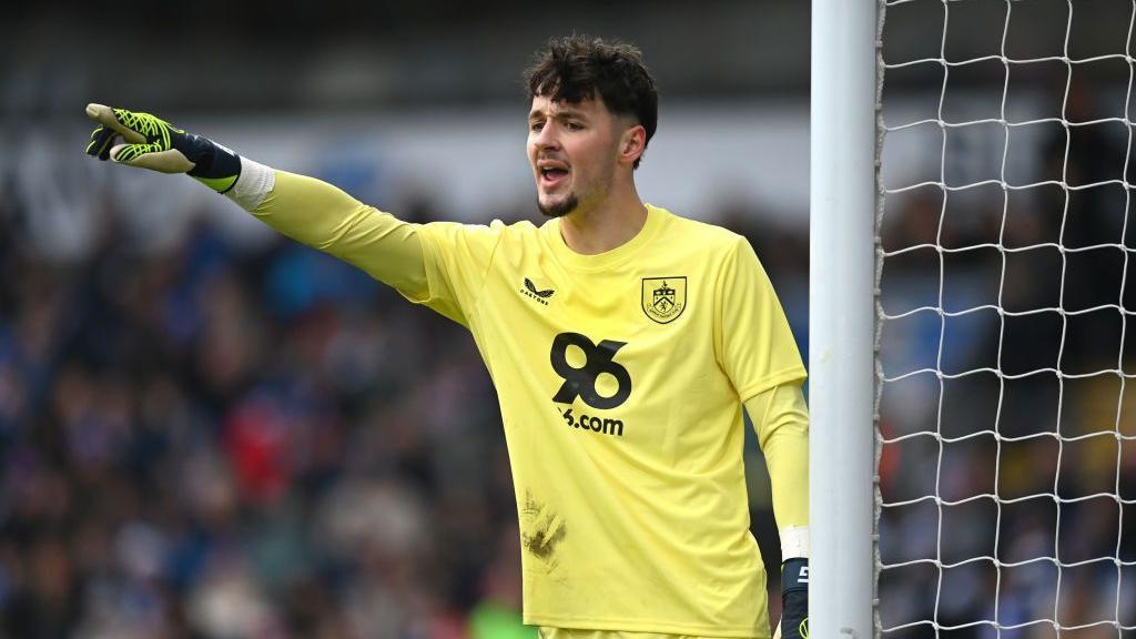 Man City set to re-sign Trafford for £27m