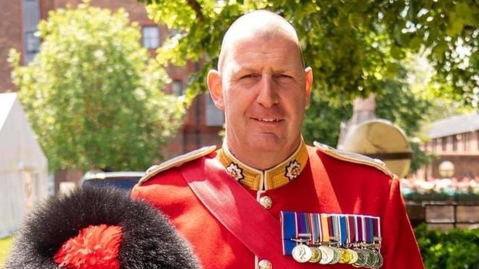 Troops 'stronger together', says procession leader