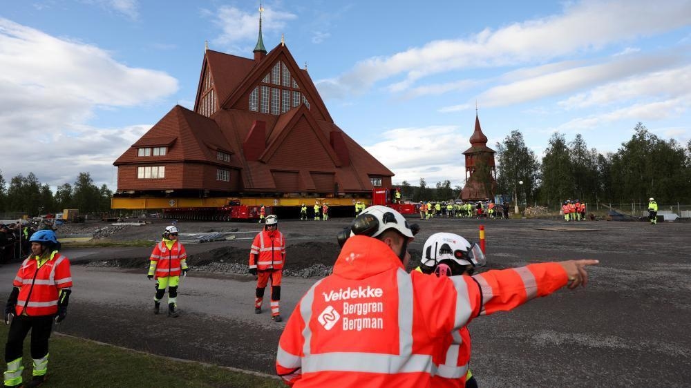 Entire church begins two-day journey across Swedish city