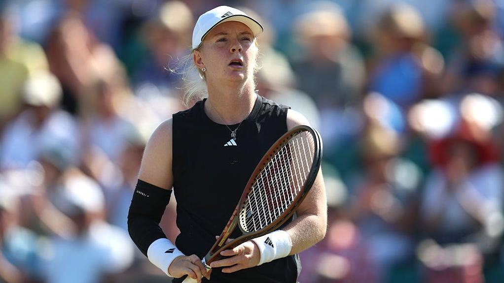 Jones begins US Open qualifiers with win