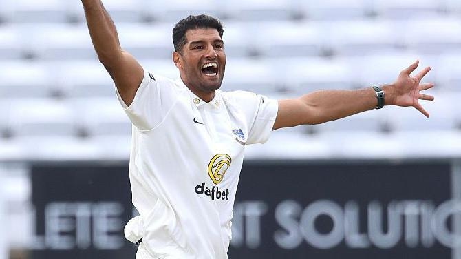 Sussex edge ahead of Durham on weather-hit day