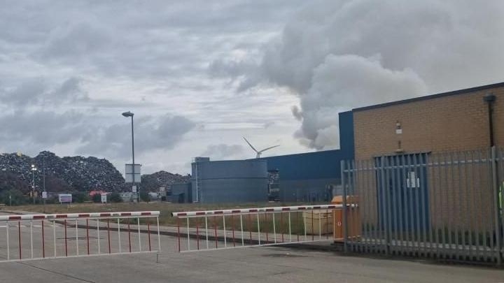 Fire continues to rage at scrap yard