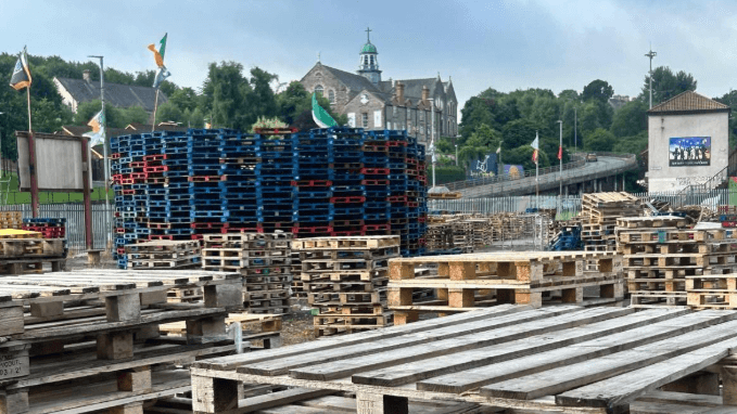 DUP says Sinn Féin's silence 'deafening' over bonfire