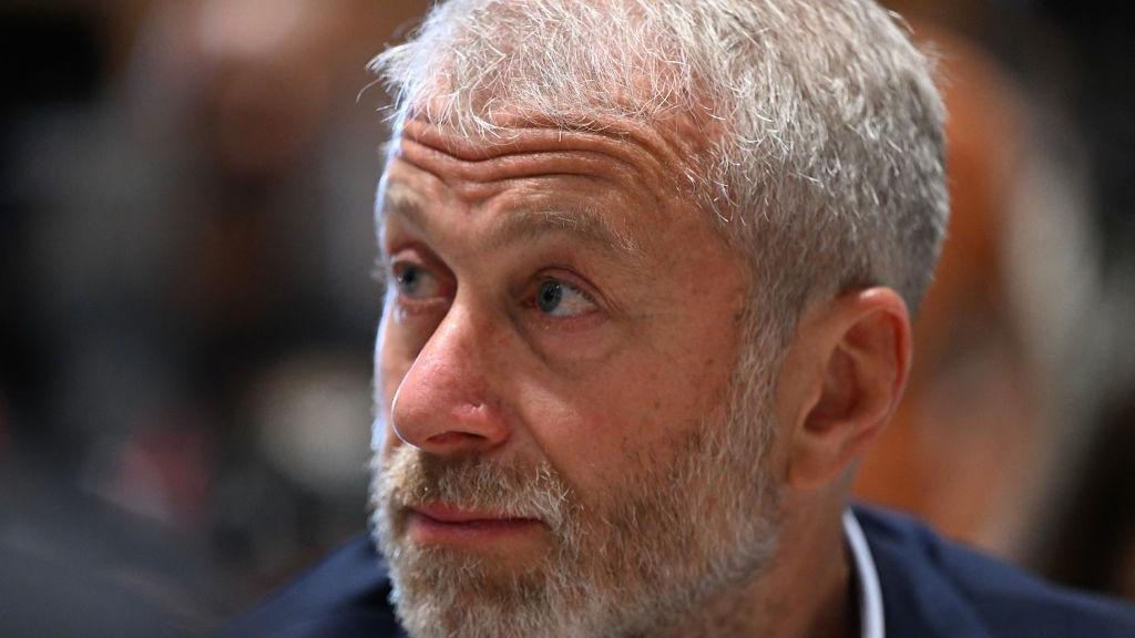 UK threatens to sue Abramovich over Chelsea sale