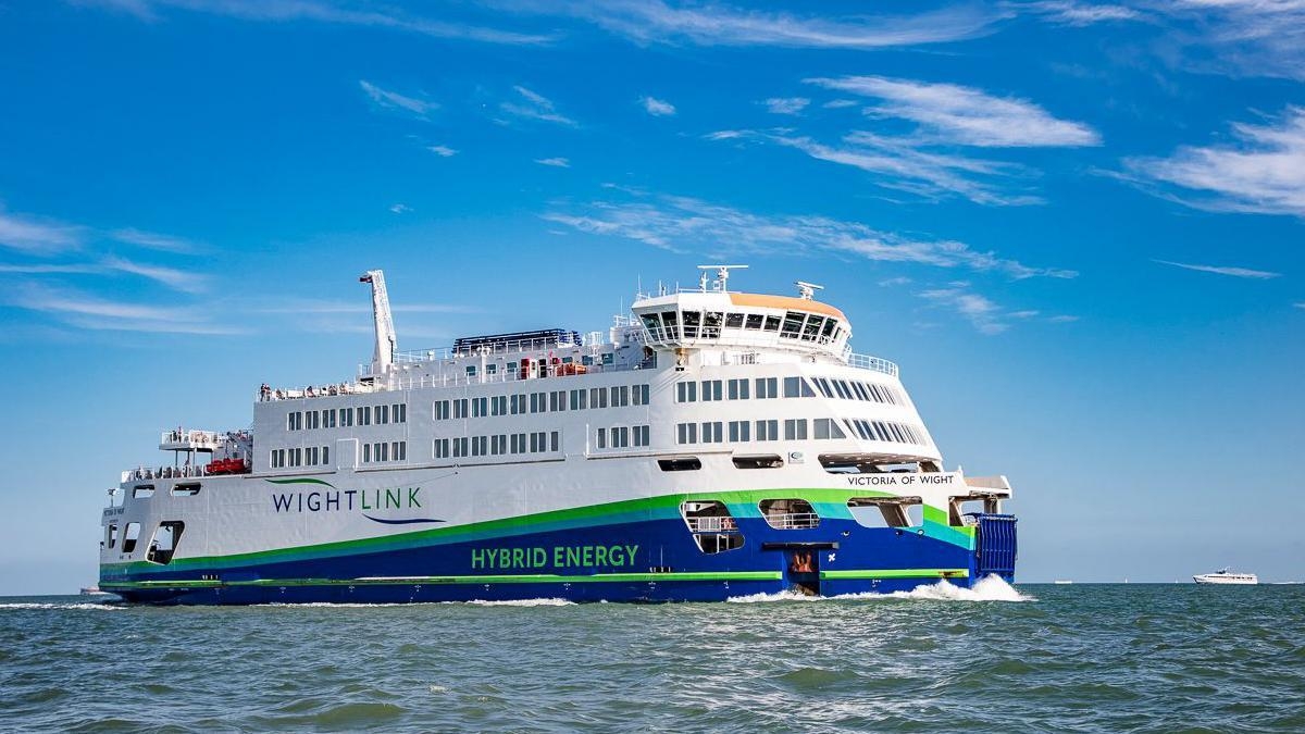 Ferry boss defends discount ticketing scheme