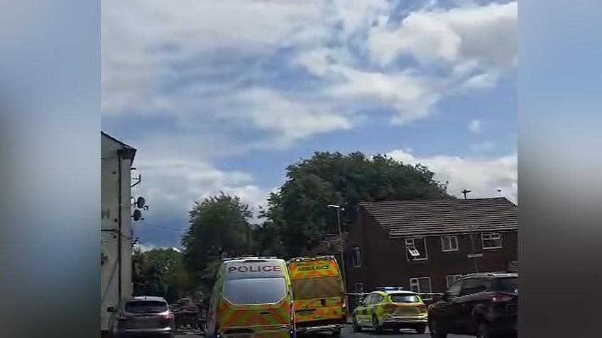 Man seriously hurt in stabbing in street attack