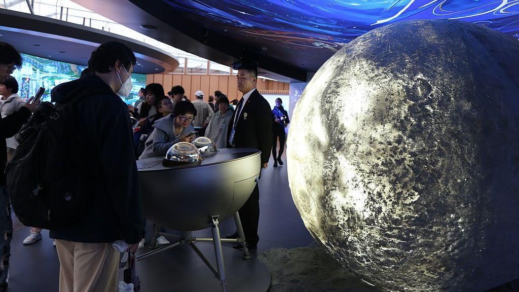China shares rare Moon rocks with US despite trade war