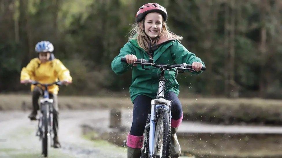 New cycle lanes and walking routes planned