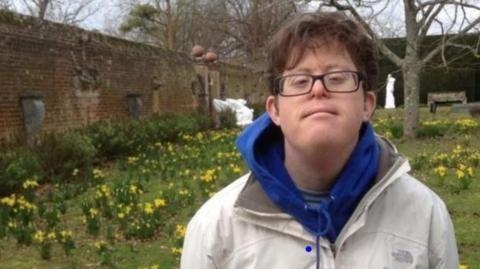 Man told not to jump in pool before death