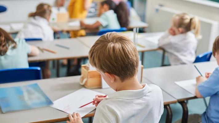 Benefit cap punishing poor children, study says