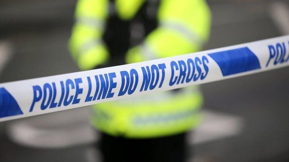 Man arrested after bomb hoax at primary school