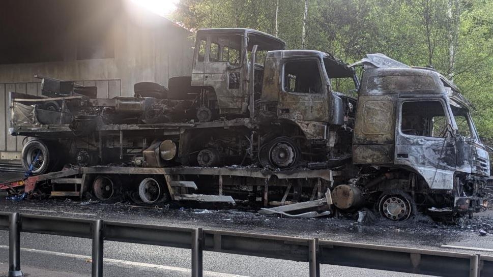 A34 reopens after lorry fire near Chieveley