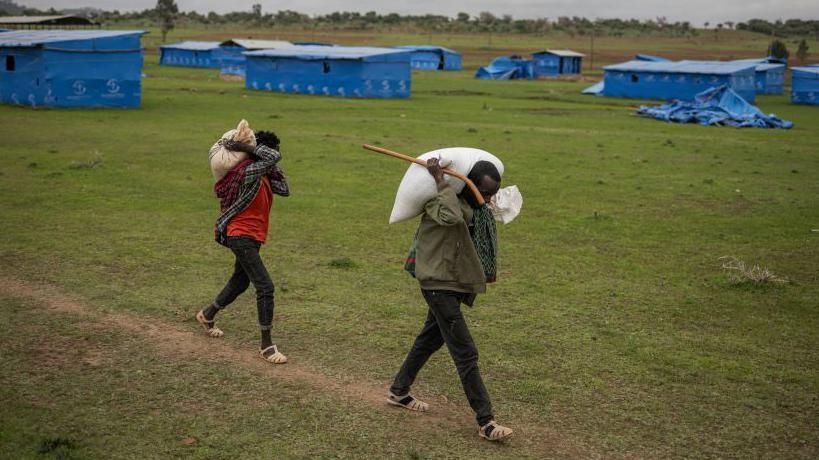 Rival forces seize mayor's office in key Ethiopian town amid fears of new conflict