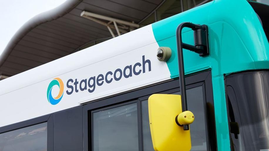 Bus drivers continue strike action over pay