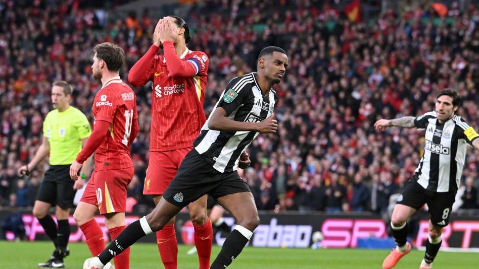 Why haven't Liverpool made another bid for Isak?