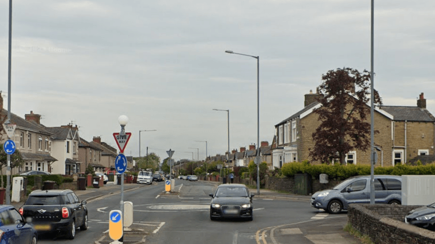 Man dies in hospital two weeks after car crash