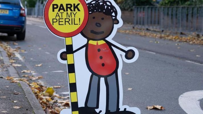 Council considers expansion of school parking ban