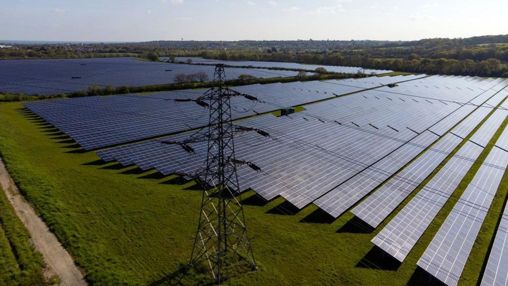 New solar panel farm planned for farmland