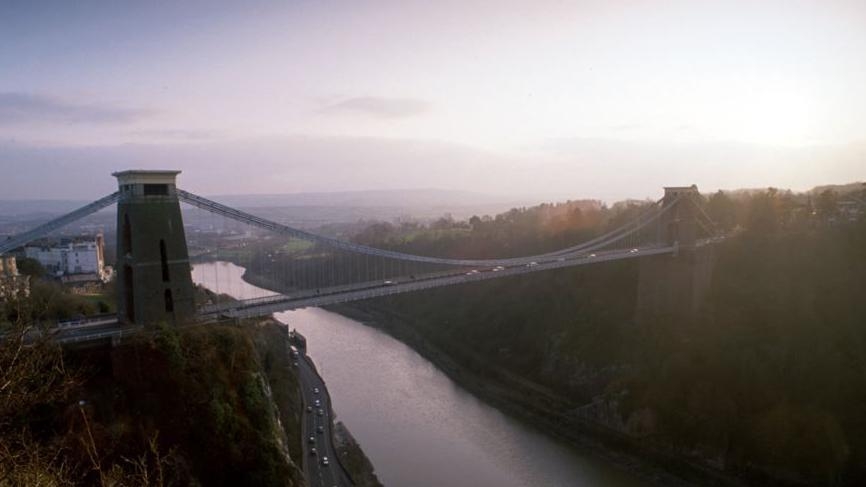 Suspension Bridge shuts to traffic over weekend