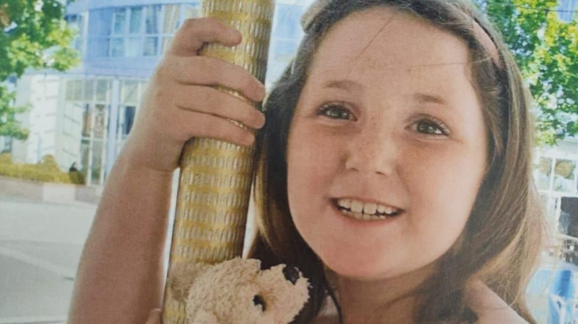 Girl's balcony fall death was 'tragic accident'