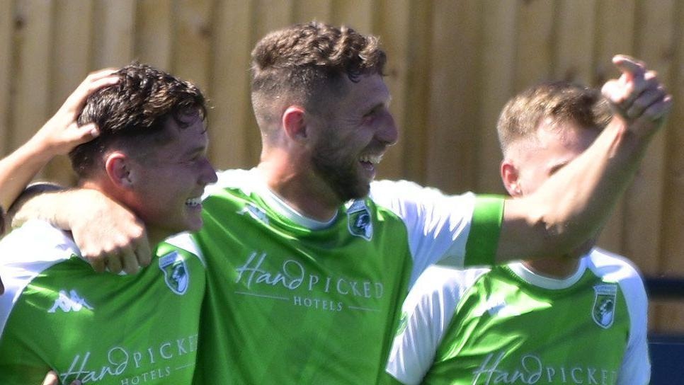 Murray helps Guernsey FC to Seaford Town win
