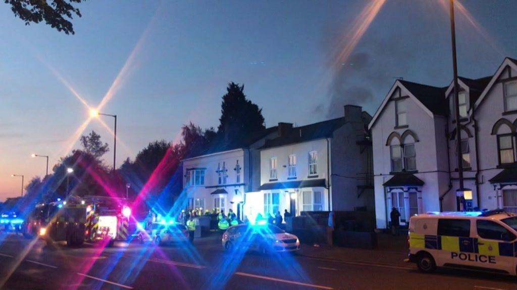 Major city road shuts due to serious fire
