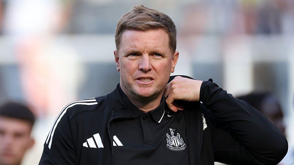 Isak saga 'extremely derailing' for team-mates and Howe