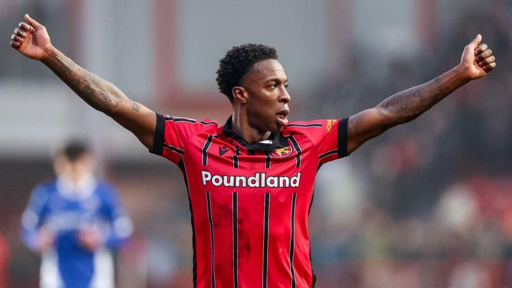 Walsall won't 'underestimate' bottom club Carlisle