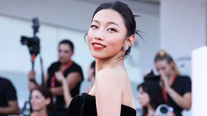 A furious Chinese internet takes on privilege