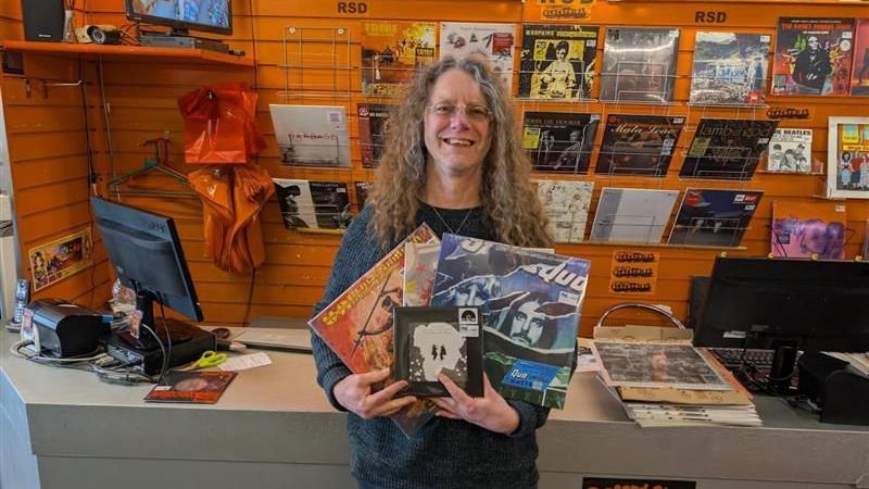 Taylor Swift set to provide Record Store Day boost