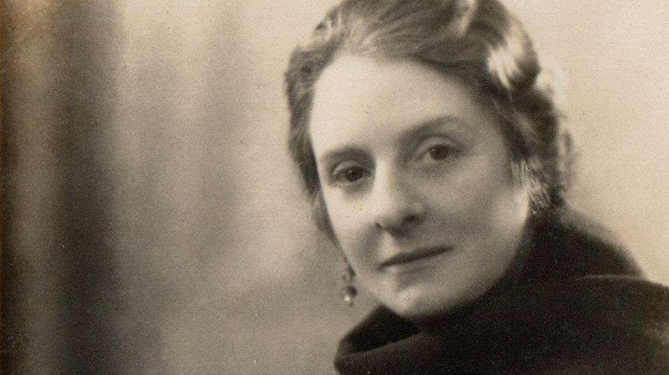 Blue Plaque honour for Bradford theatre pioneer