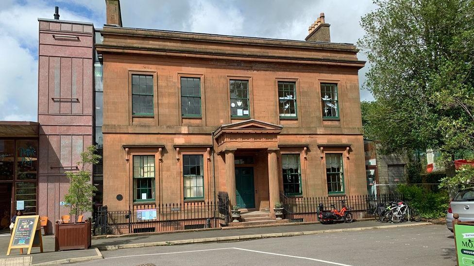 Peter Pan mansion sold to property investor