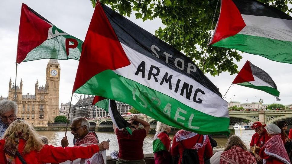 Starmer faces calls for stronger line on Gaza