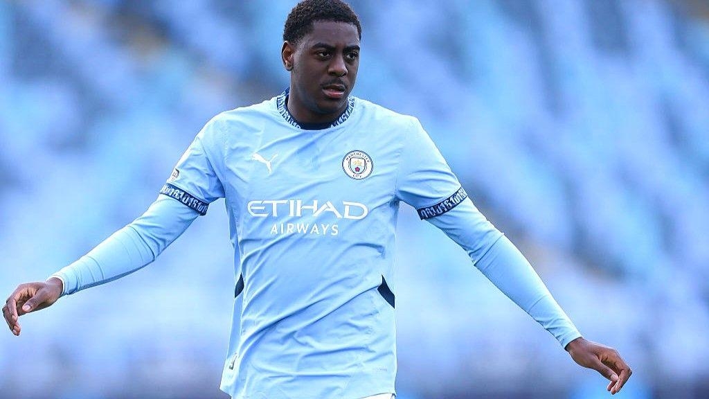 Man City win record fourth PL2 title