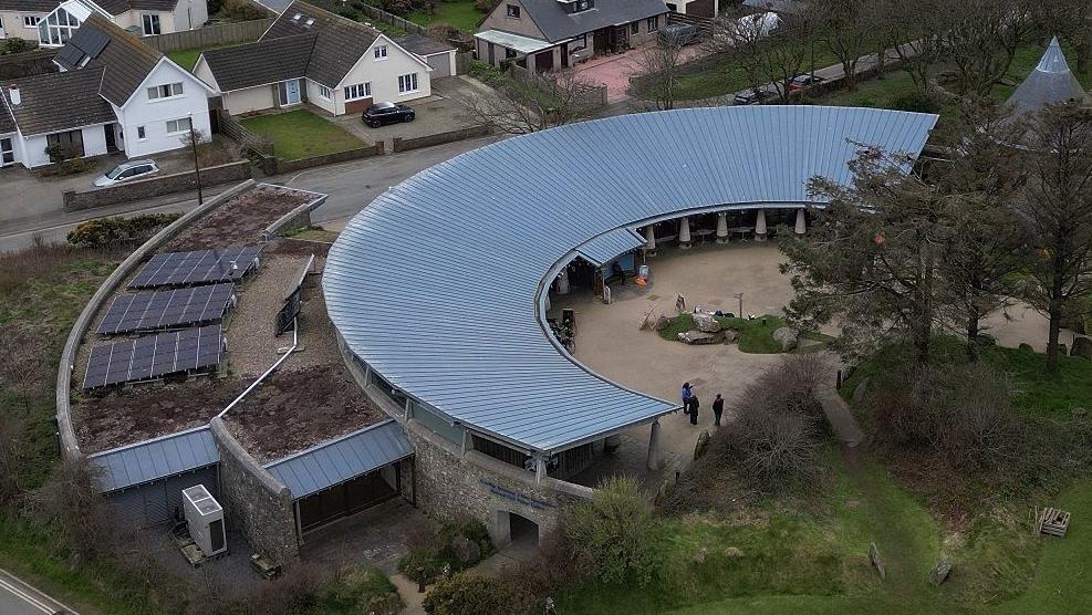 Publicly funded gallery 'turning its back on art'