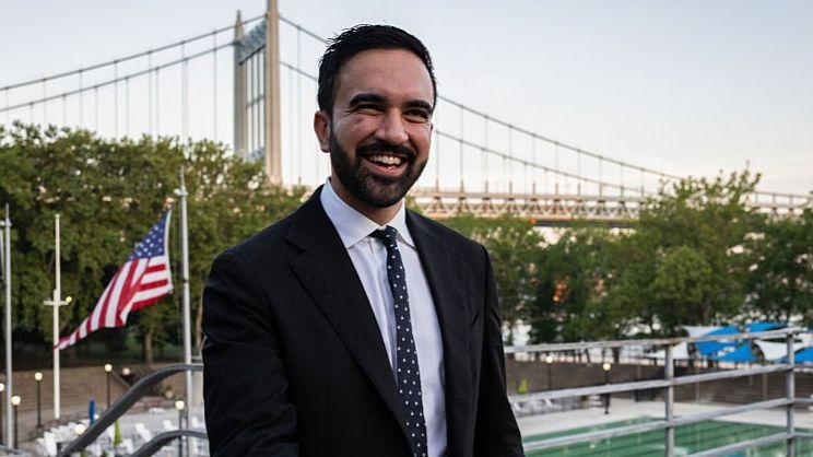 Left-wing Democrat stuns former governor in NY mayor primary