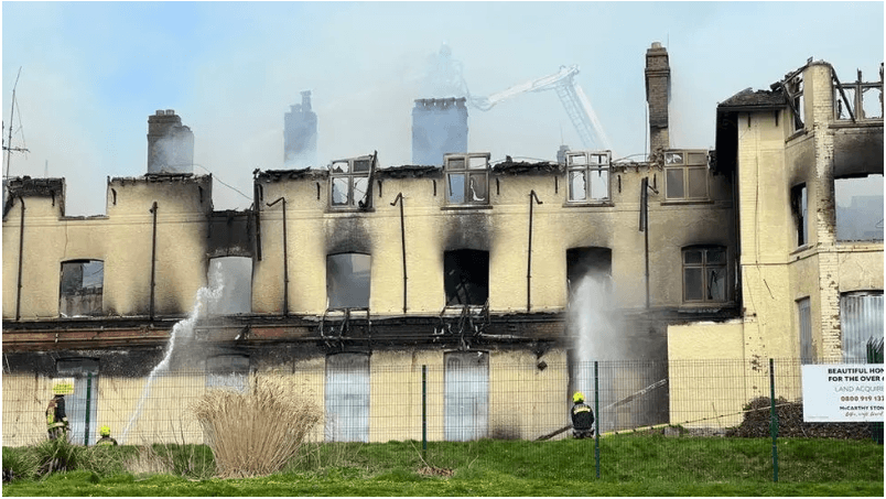 Retirement homes to go ahead on old council site