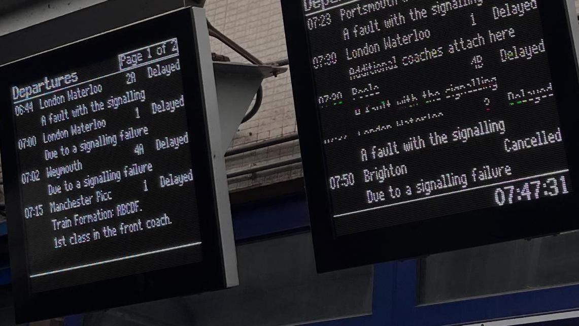 Signalling failure causes delays