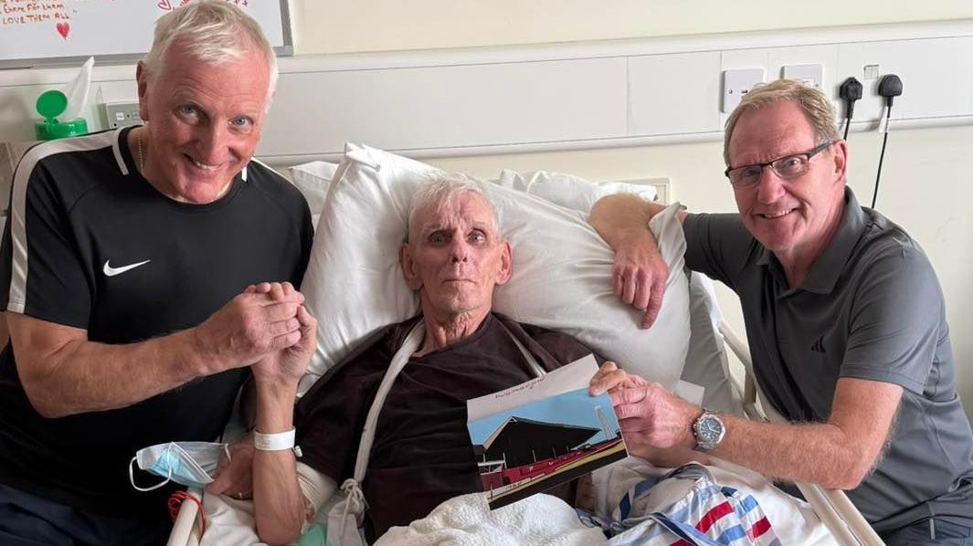 Family praise club legends after hospice visit