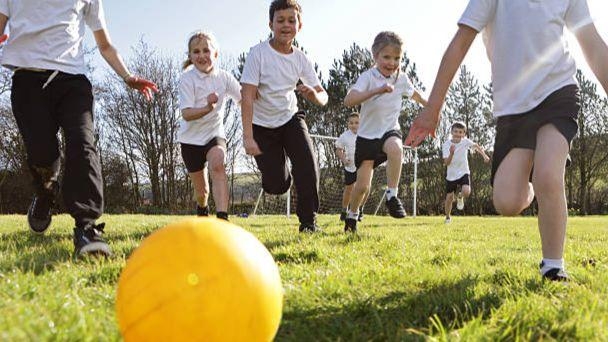 Ban on 'no ball games' signs suggested to get kids off screens