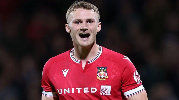 Bolton sign forward Dalby after Wrexham exit