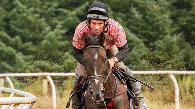 Horse racing trainer rides off in a new direction