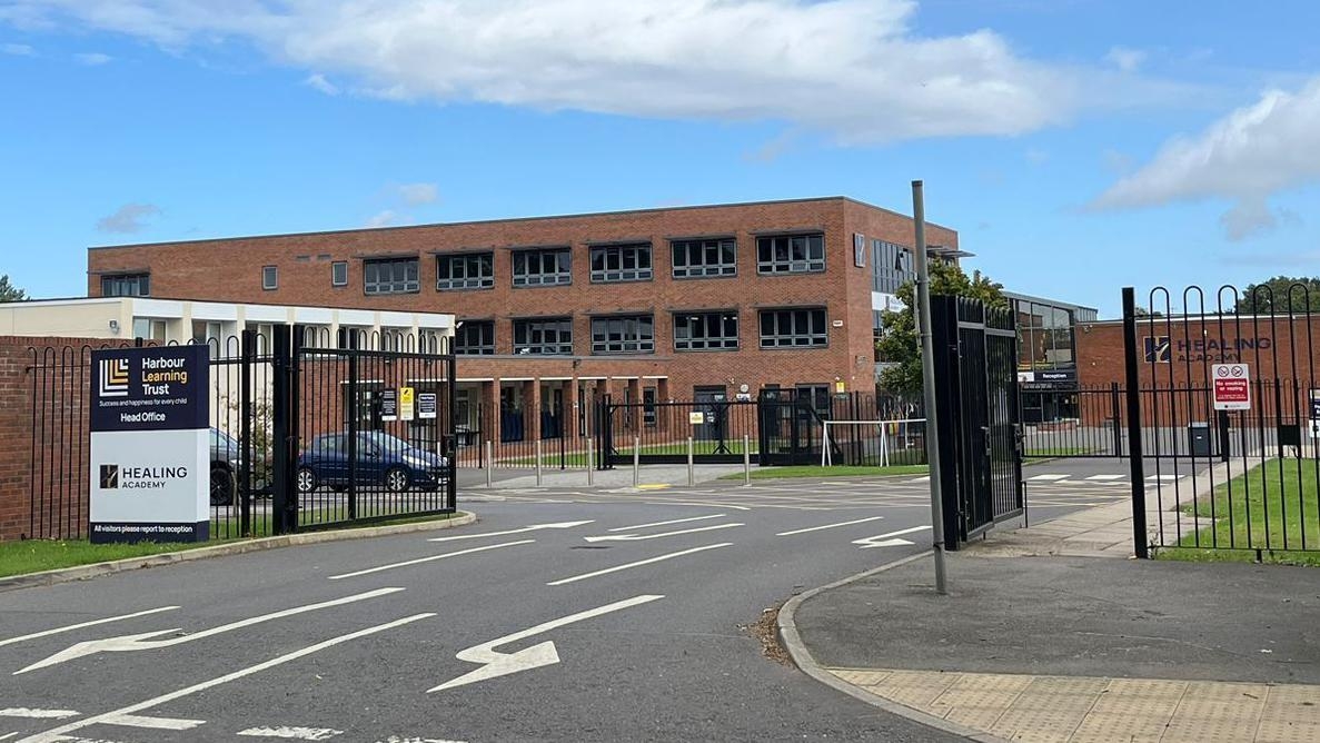 Teacher banned over sexual contact with ex-pupils